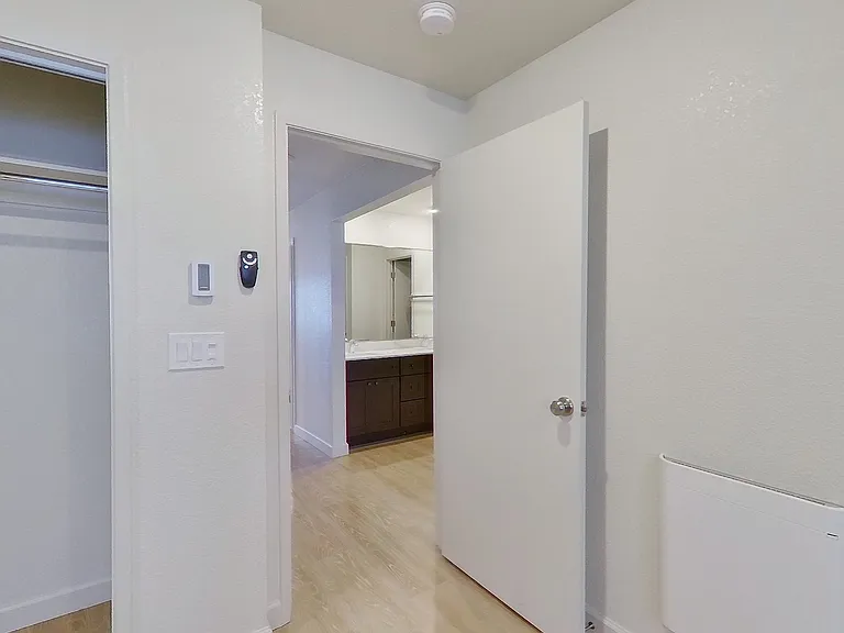 2437 Piedmont Ave — Photo 67