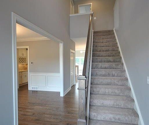 4th image of 5 Stewart Ct