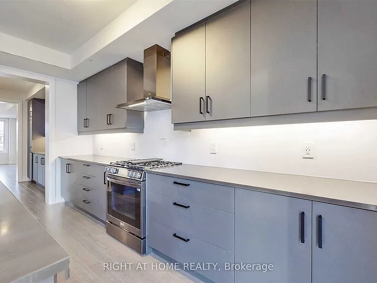 235 Vermont Ave — Photo 13