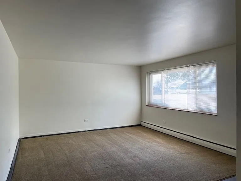 2910 E 12th St #2A — Photo 2