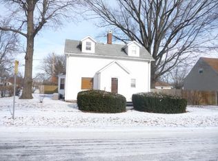 201 E 1st North St, Mount Olive, IL