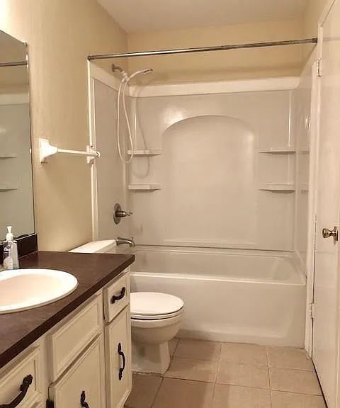 6313 Medearis Ct — Photo 11