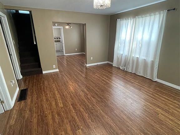 2nd image of 2656 Clemenceau Blvd