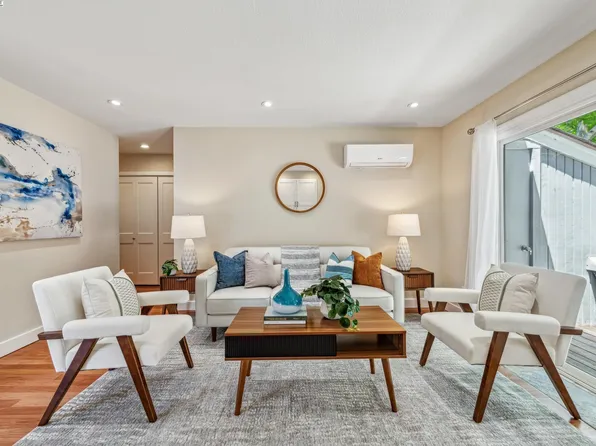 198 Schooner Ct, Richmond, CA 94804