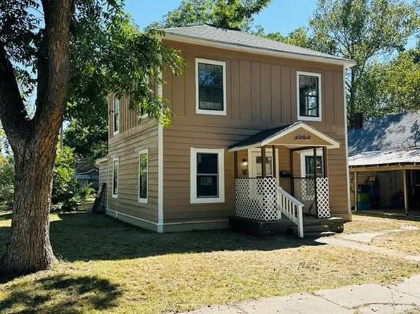 909 Church St, Neodesha, KS 66757