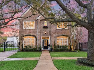 4025 Villanova St, Houston, TX 77005