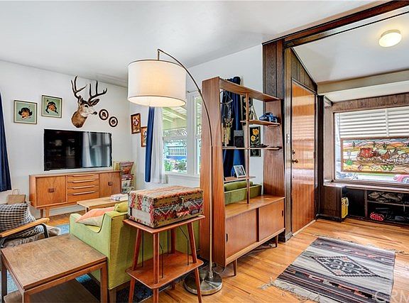 5th image of 3215 W Jeffries Ave