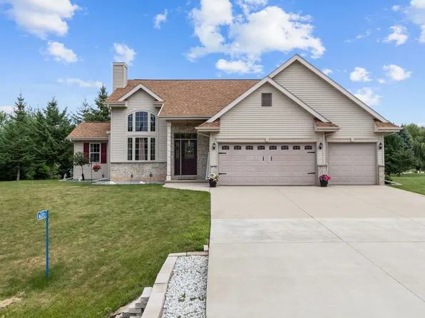 N6053 Joseph Dr, Fond Du Lac, WI 54937