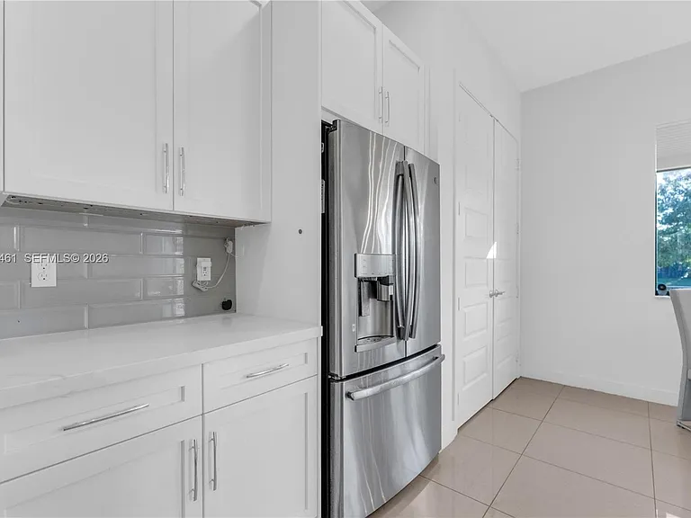 10890 Shore St — Photo 7