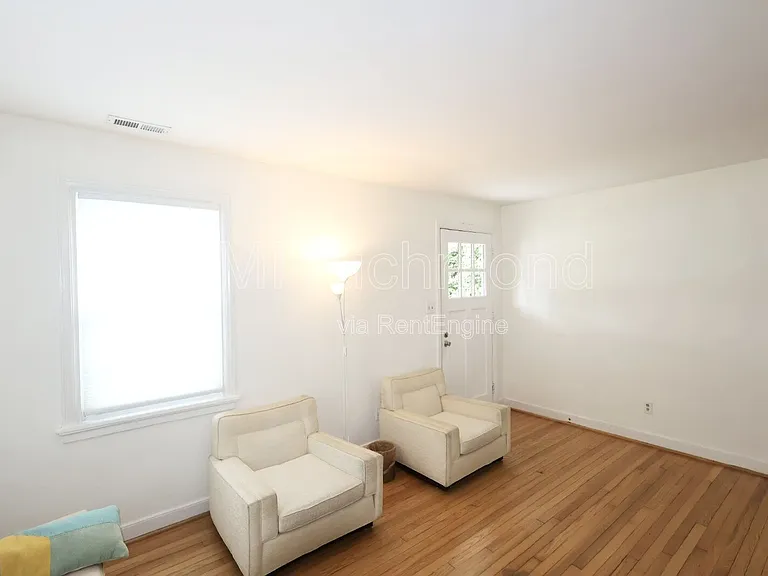 904 Maple Ave — Photo 5