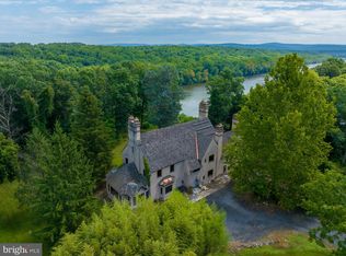 5026 5030 River Rd, Shepherdstown, WV 25443