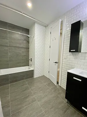 Rented by Candid Listings LLC | media 8