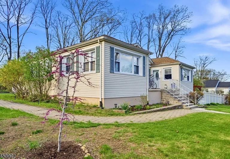 7 Valley Rd #B — Photo 3