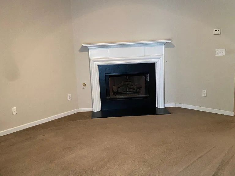 300 Lauren Way #HOUSE — Photo 8
