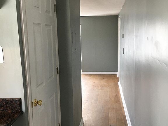 4th image of 44 S Morton Ave APT 6