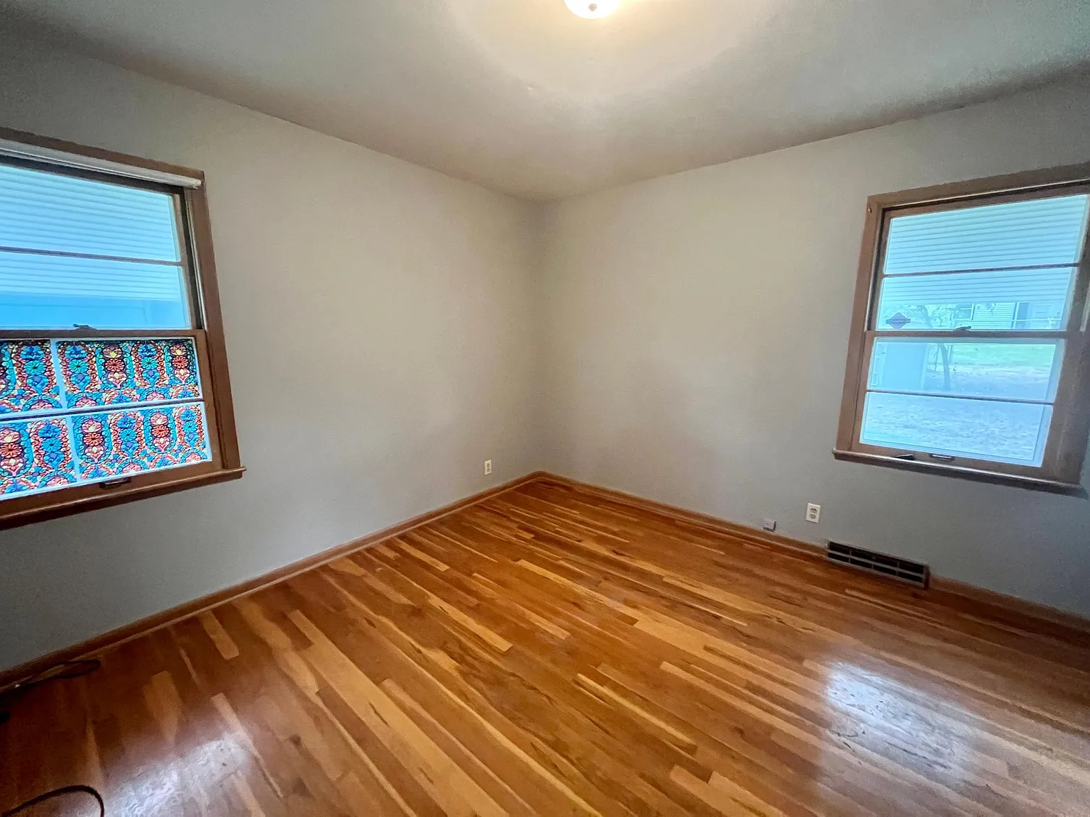 1925 SW Crest Dr — Photo 4