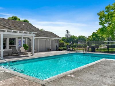 2204 Camborne Dr, Modesto, CA, 95356