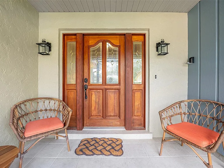 8140 NW 48th Ln — Photo 3