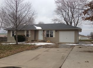 1001 McVey Rd, Sedalia, MO 65301