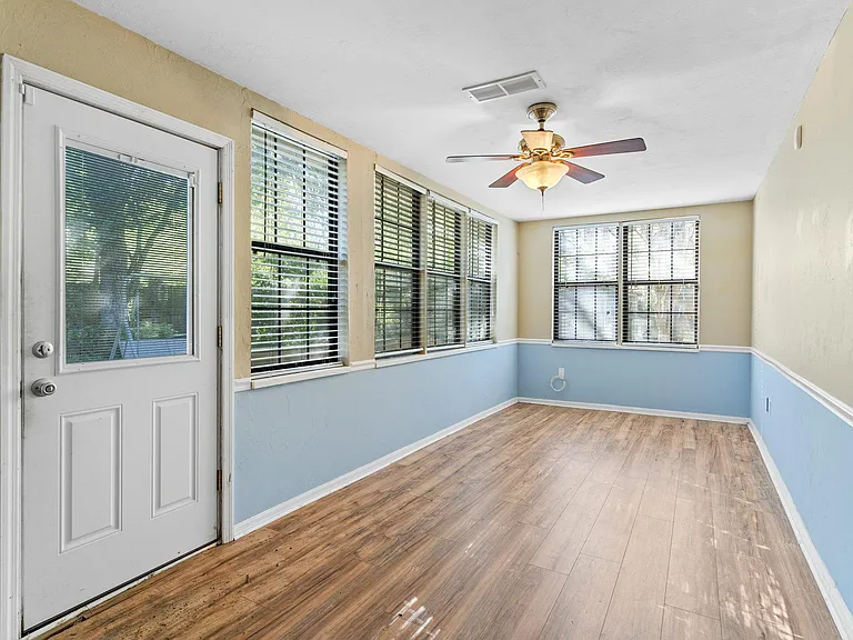 3213 Shimmy Ln — Photo 16