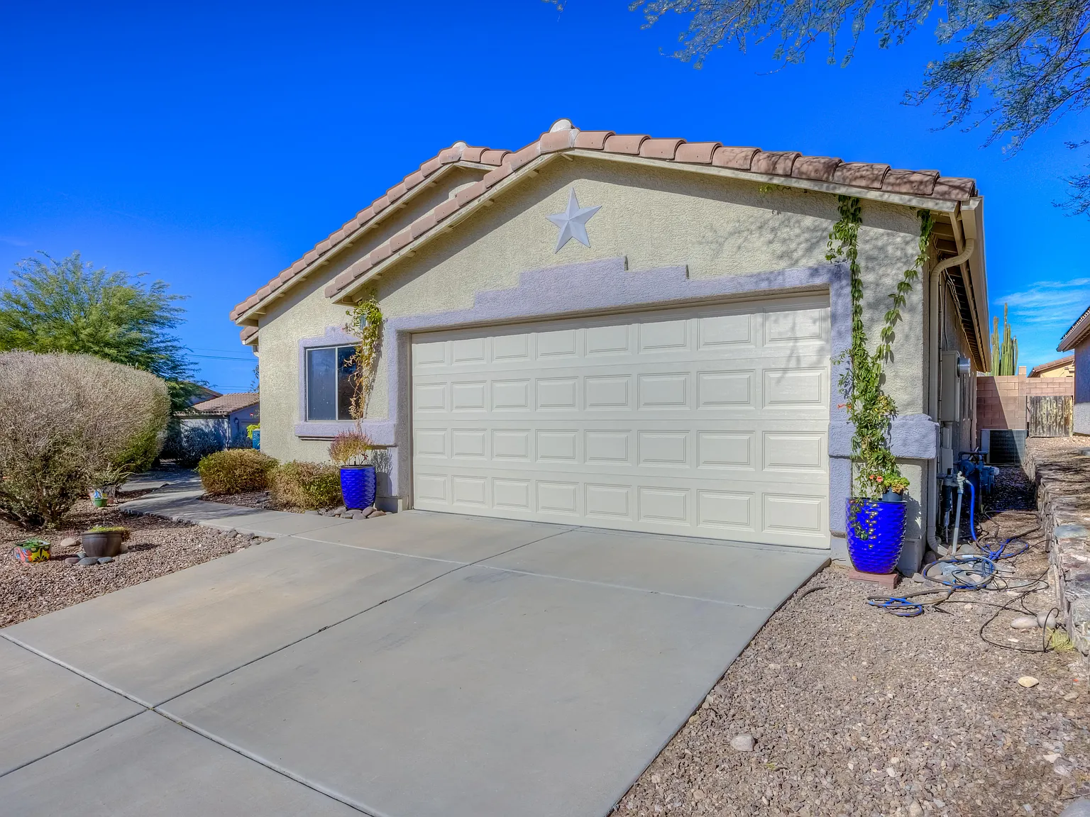 4 bed, 1663 sqft, $2,050 — Photo 3