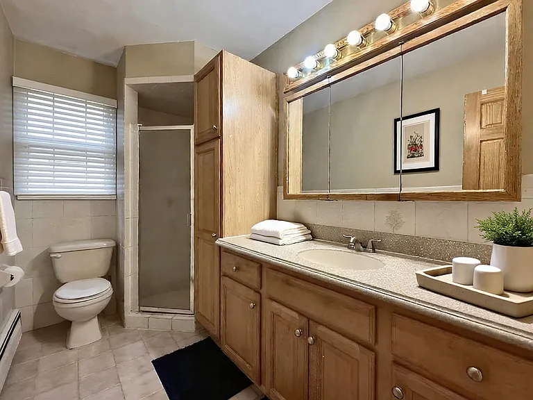 367 Charles St #1 — Photo 10