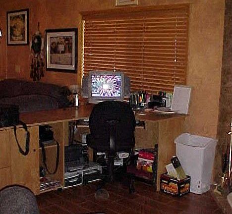 Kitchen/Dining area