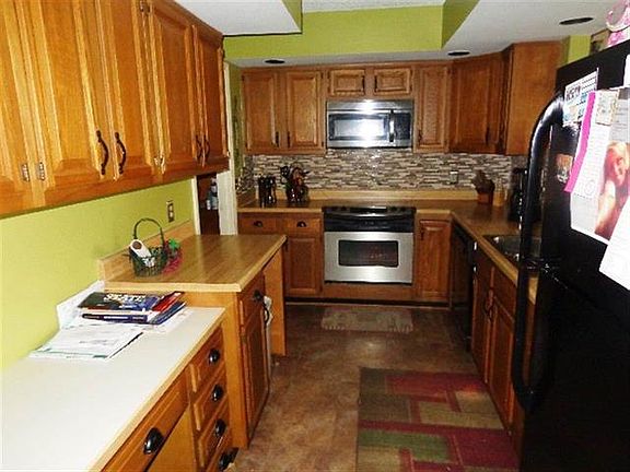 5th image of 11629 Village Ln