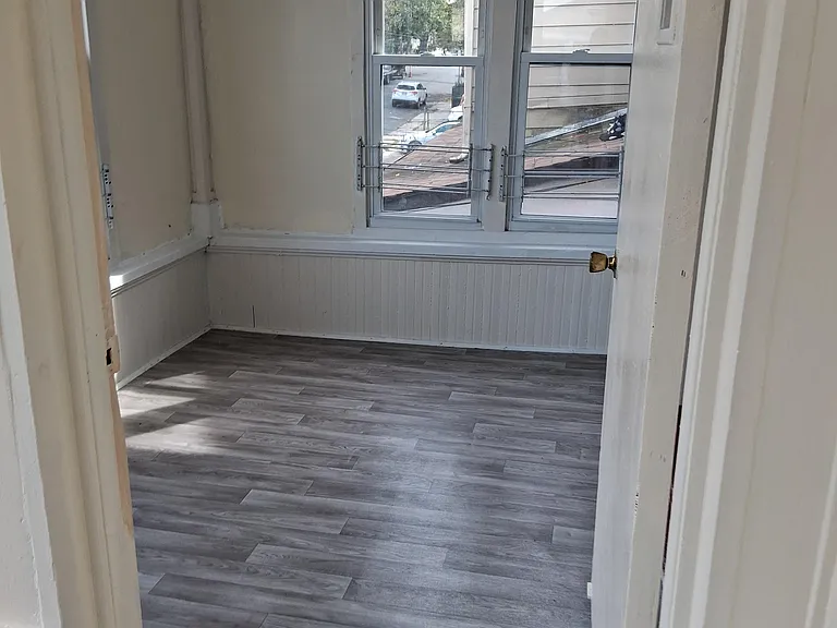 68 Mapes Ave #2 — Photo 7