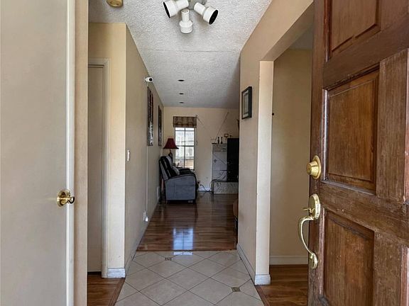 4th image of 5724 W Viking Rd