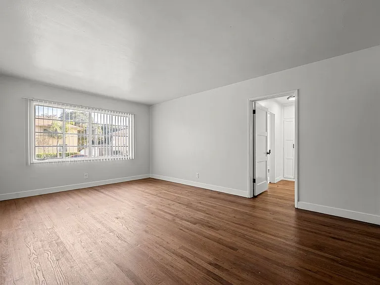 4320 Santa Rosalia Dr #A — Photo 11
