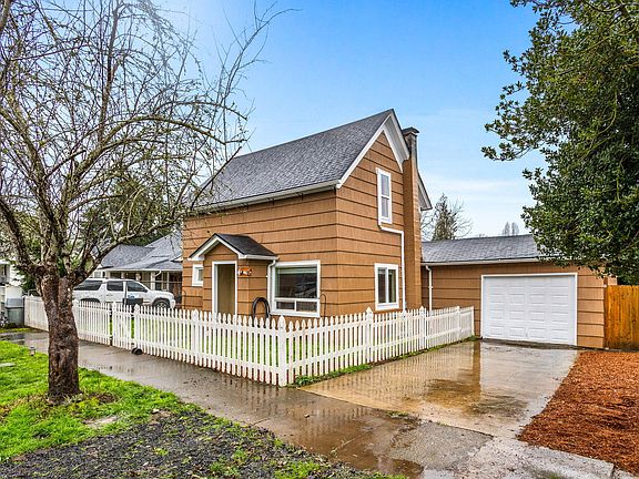 2nd image of 456 Log Cabin St