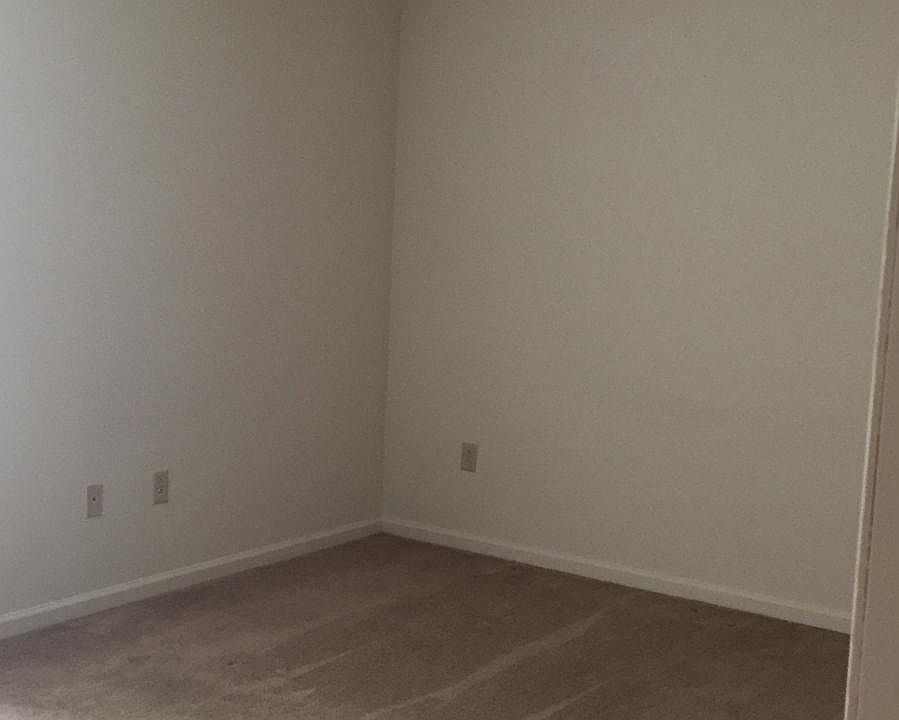 2nd image of 144 S Killarney Ln APT 2
