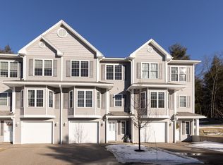 10 Hillside Ln, Newmarket, NH 03857