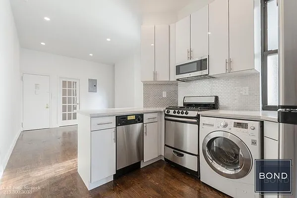 Rented by Bond New York | media 2