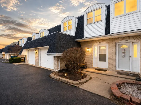 617 Wellington Dr, Dyer, IN 46311