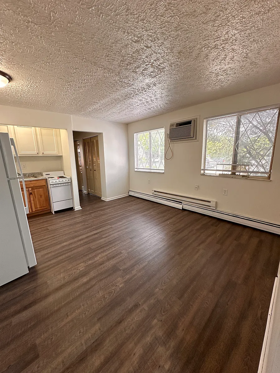 Building Photo - 757 5th St #7-39