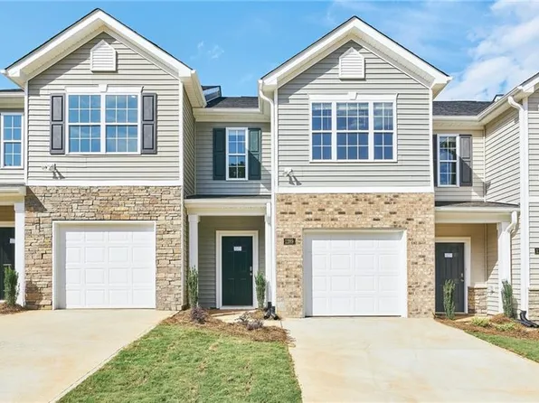 817 Gaelic Dr, Gibsonville, NC 27249