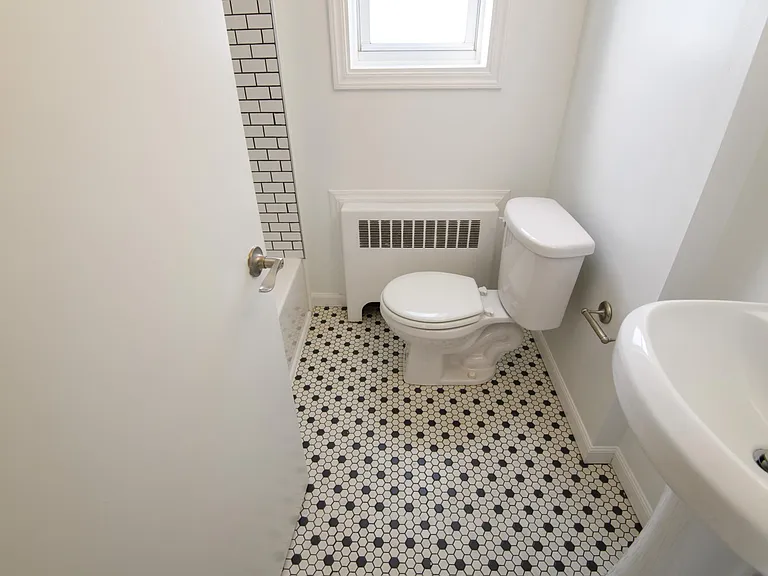 353 W Mount Airy Ave — Photo 17