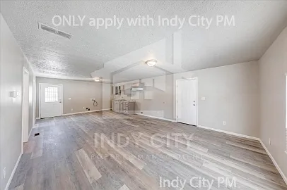2 bed, 1.0 bath, 754 sqft, $1,200 — Photo 4
