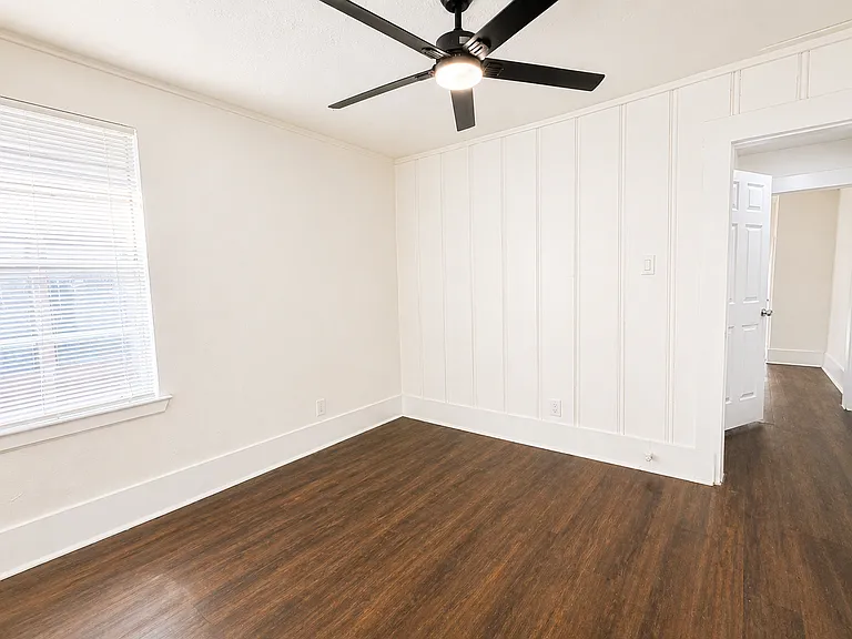 6833 Avenue C #3 — Photo 11