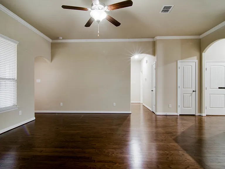 16221 Stillhouse Hollow Ct — Photo 8