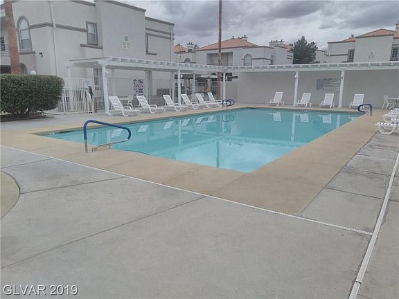 3rd image of 3125 N Buffalo Dr Unit 1066