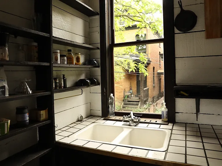 712 Filbert St #R — Photo 12