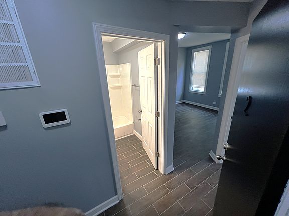 2nd image of 10410 S Maryland Ave #2