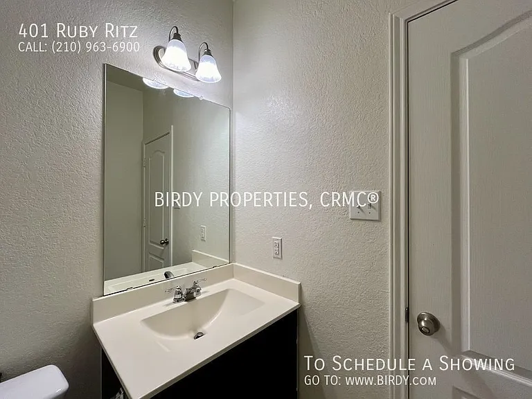 401 Ruby Ritz — Photo 35