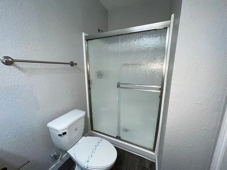 Park Plaza Apartments — Photo 63