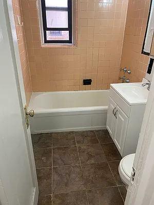 Rented by SUN WOOD REAL ESTATE | media 18