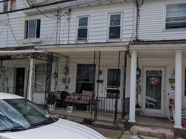 812 W 5th St, Mount Carmel, PA 17851