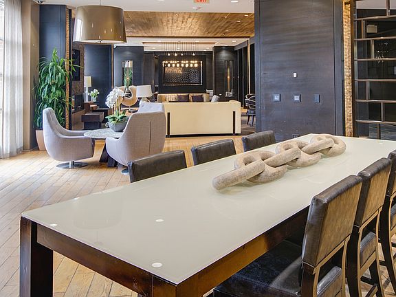 Relaxing and Inviting Resident Amenity Spaces